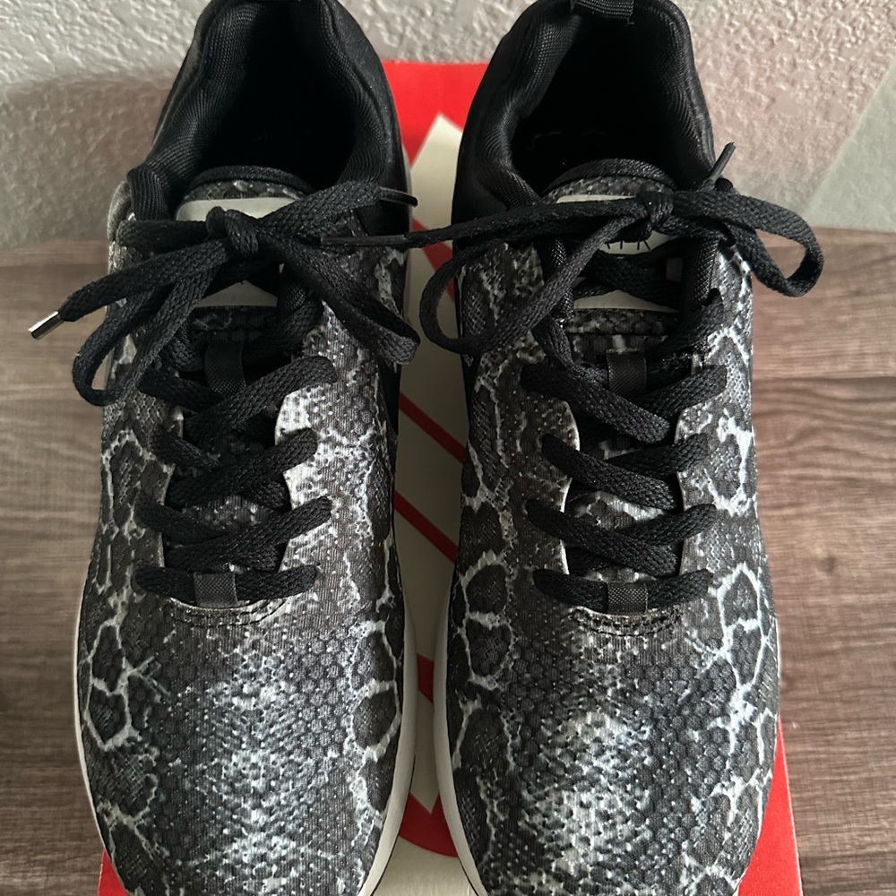 Nike Black Athletic Shoes